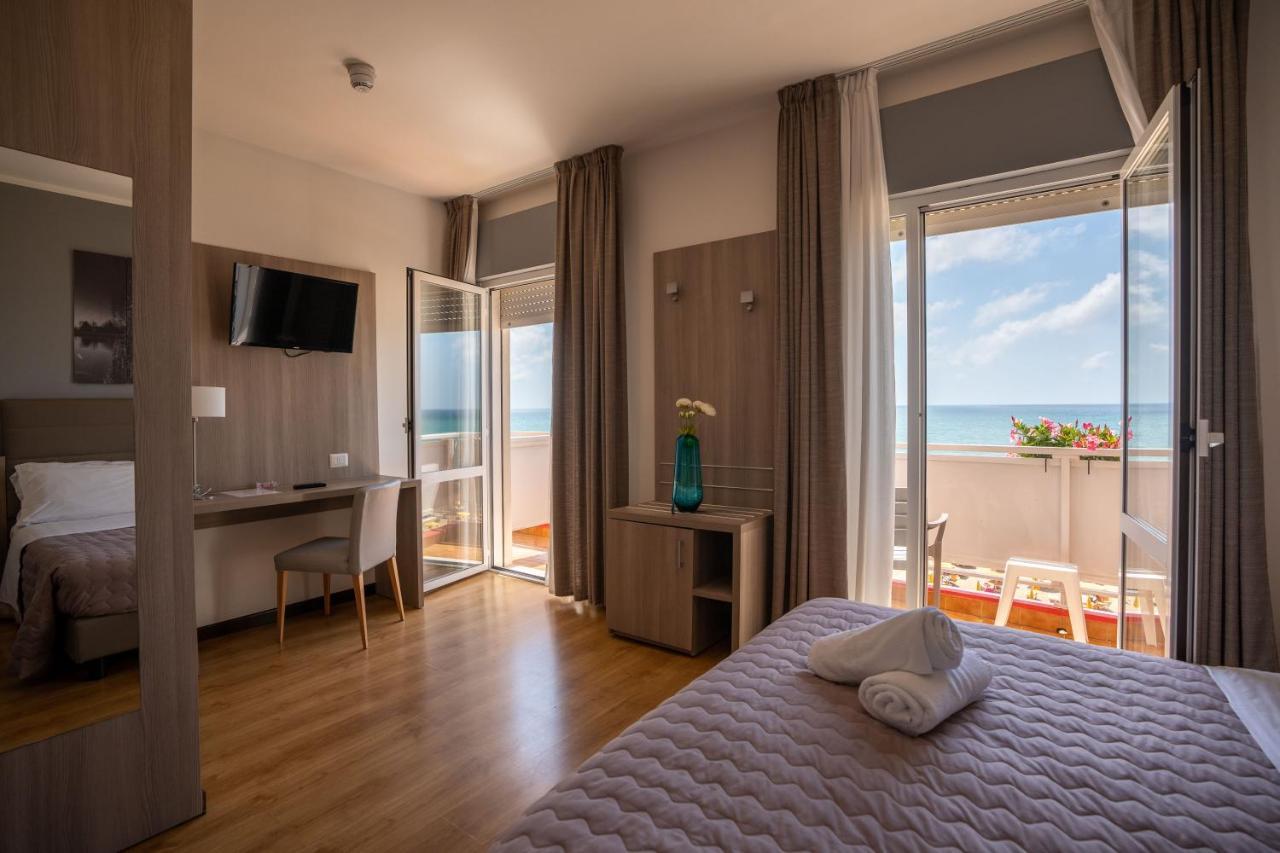 Hotel Loreley Lido di Jesolo Exterior photo